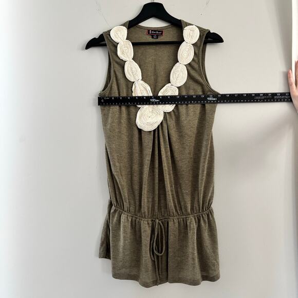 Love Scene Women's Green Floral V-Neck Sleeveless Top Blouse Size Large - Picture 5 of 8